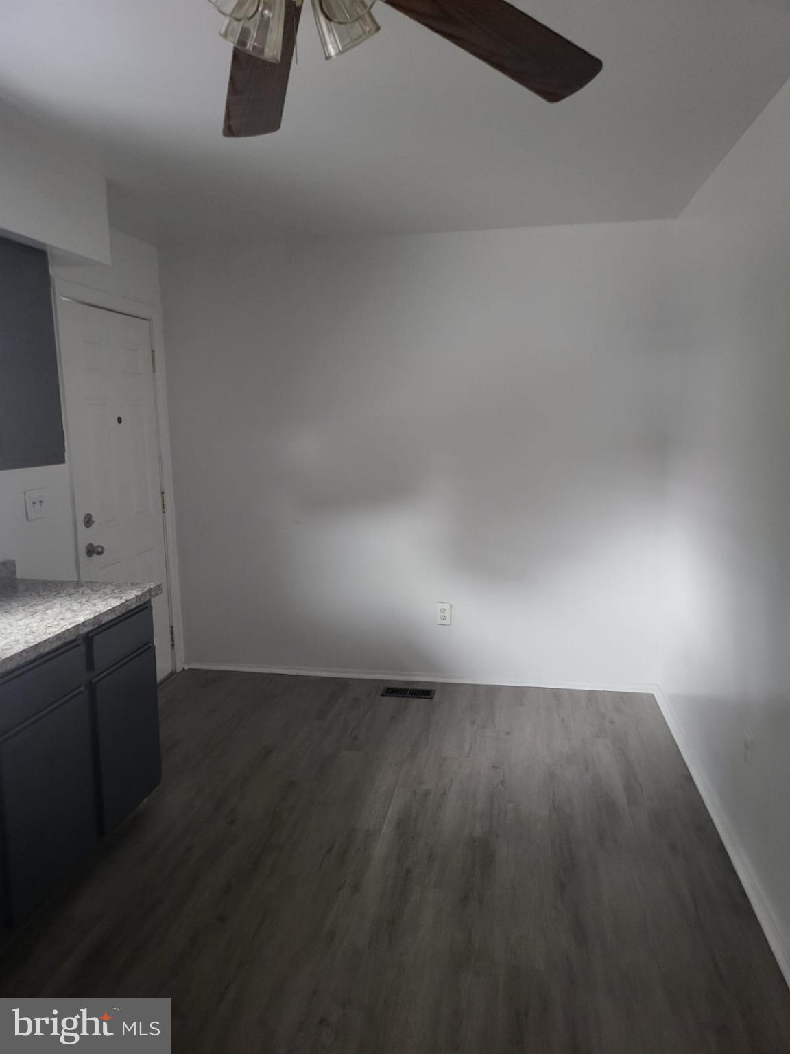 DOWNTOWN - Residential Lease