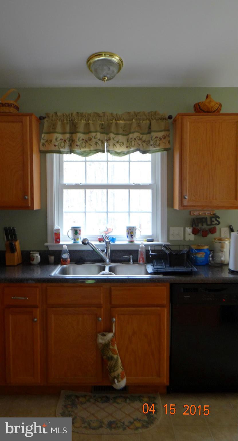 LAKE LAND - Residential Lease