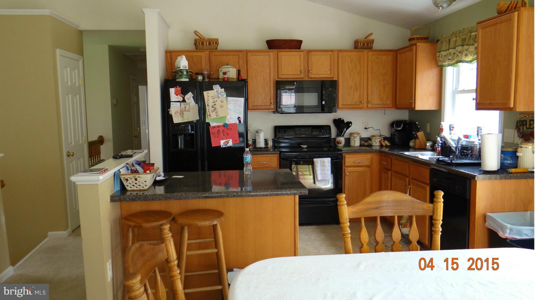 LAKE LAND - Residential Lease