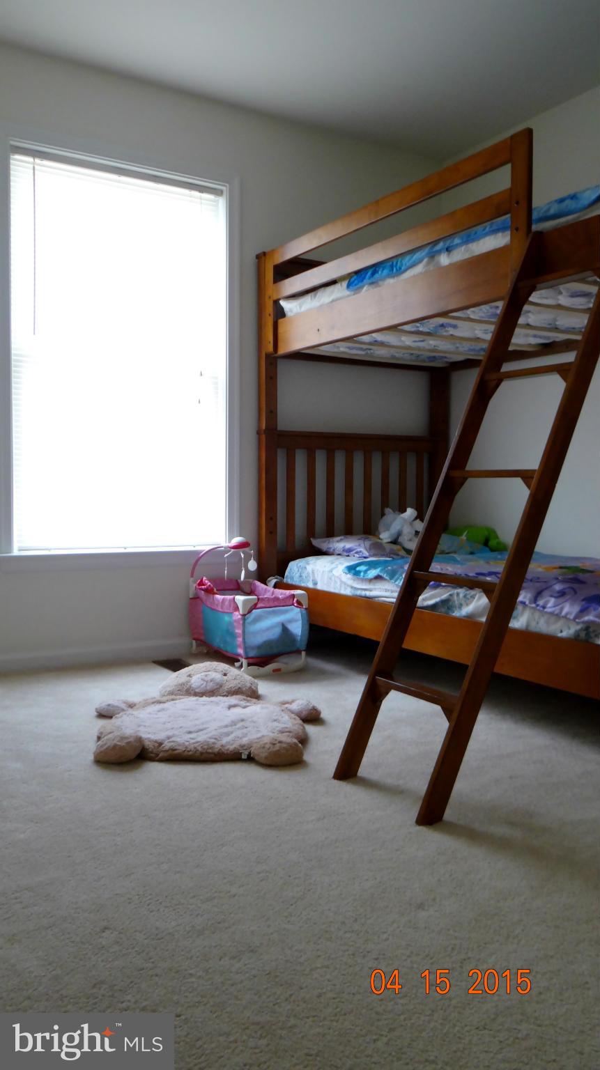 LAKE LAND - Residential Lease