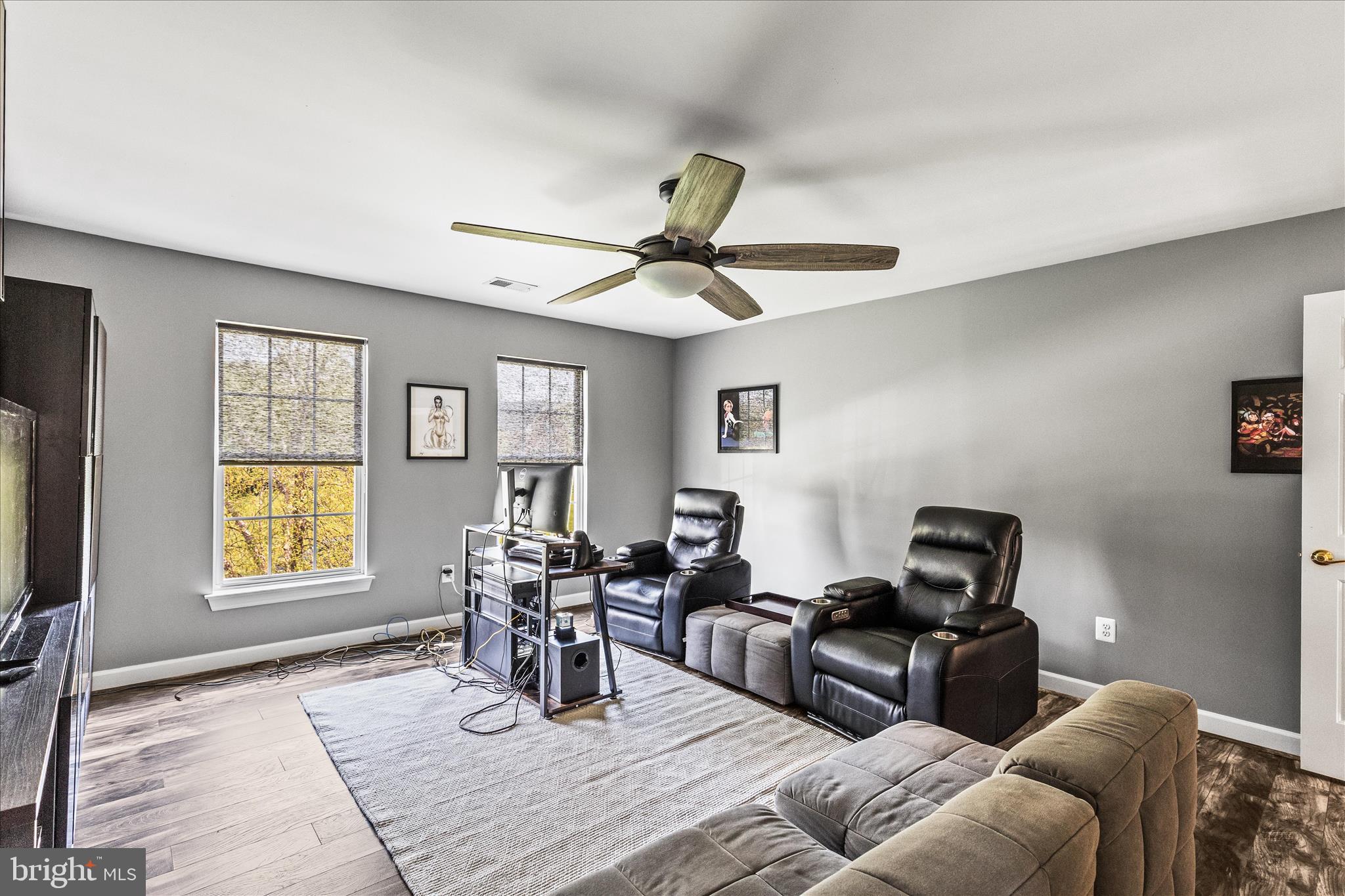 SUMMIT RIDGE - Residential