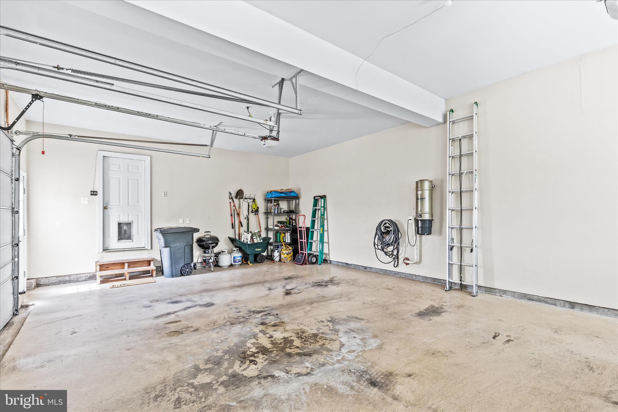 SUMMIT RIDGE - Residential