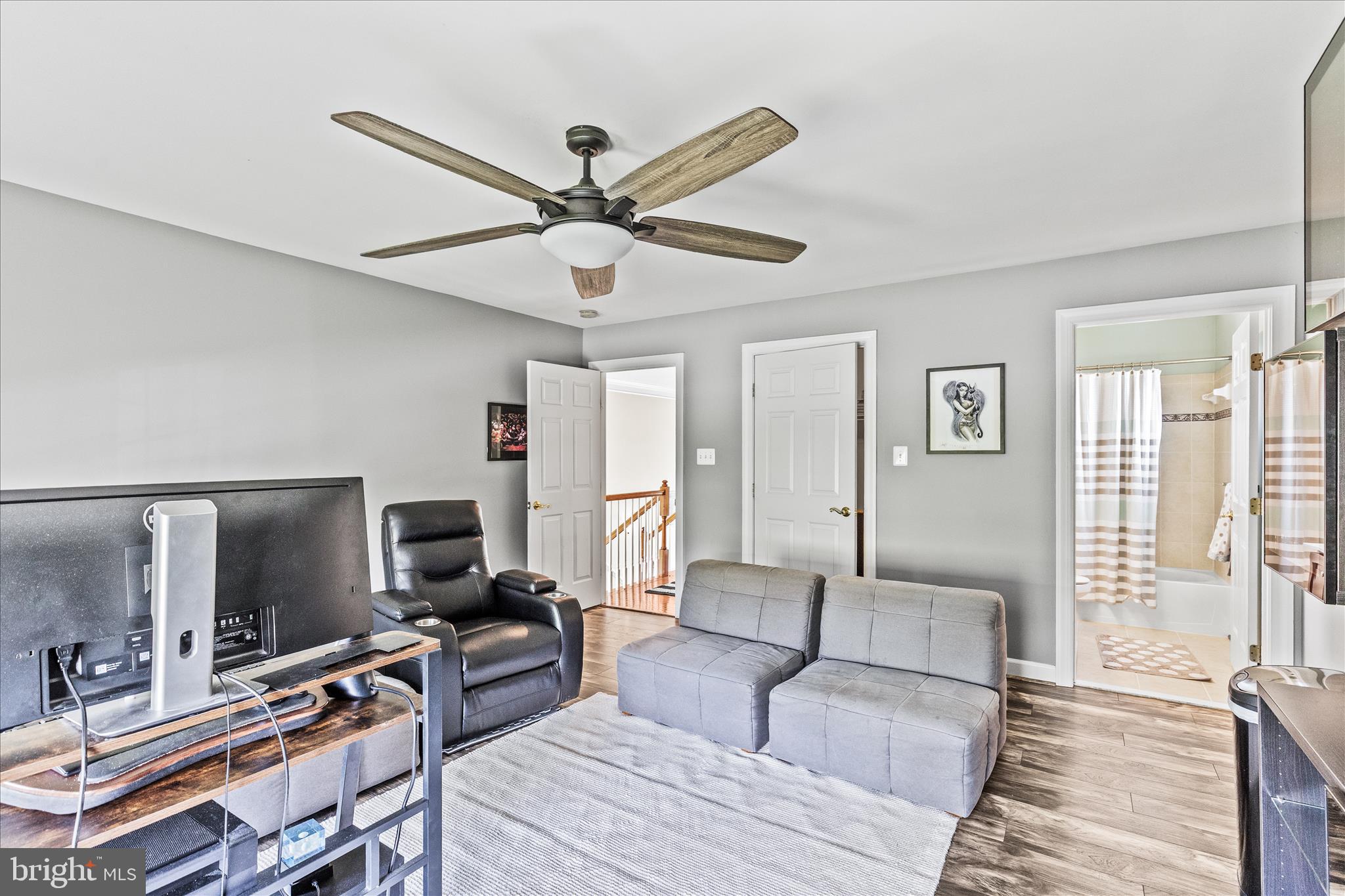 SUMMIT RIDGE - Residential