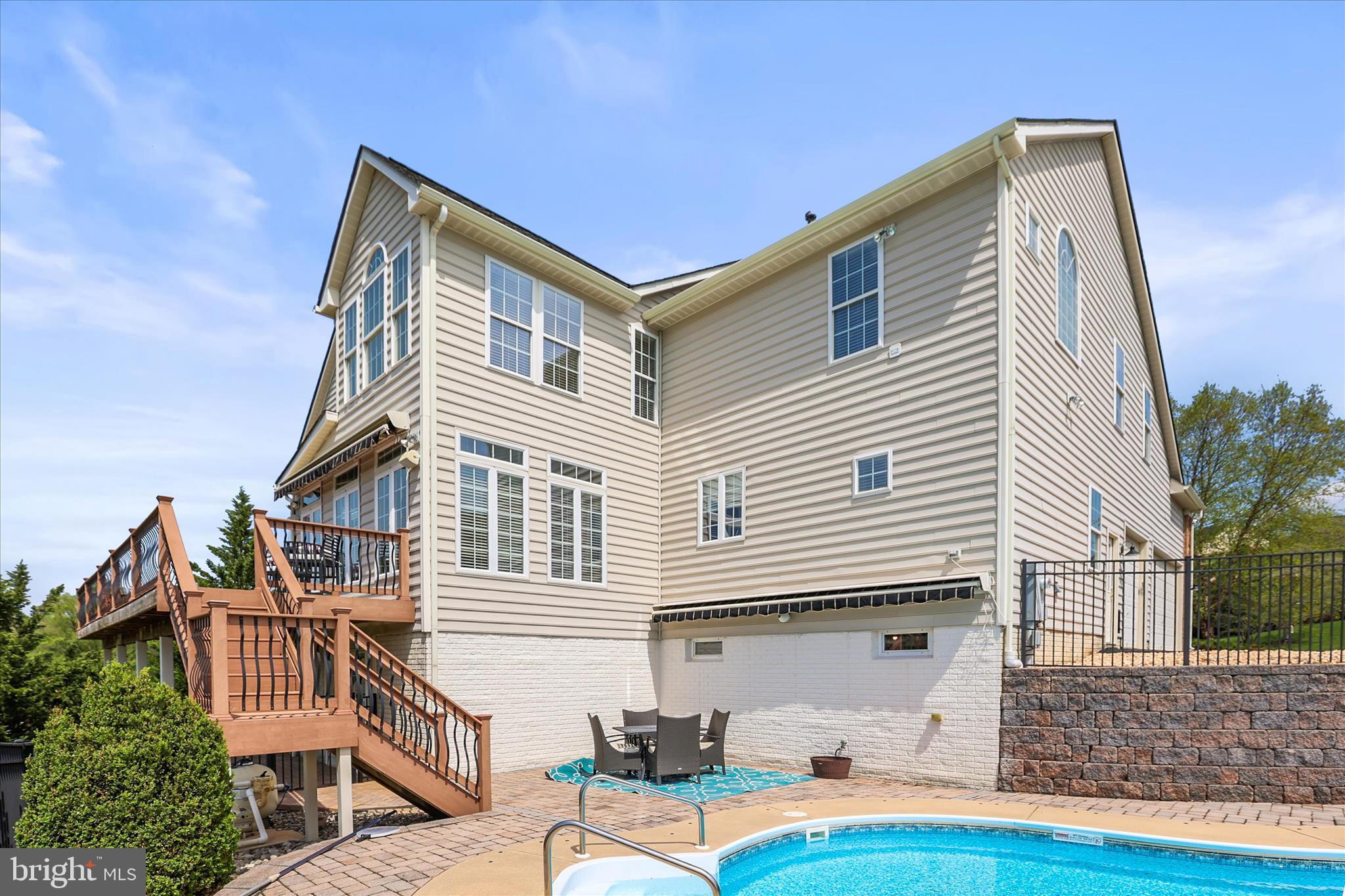 SUMMIT RIDGE - Residential