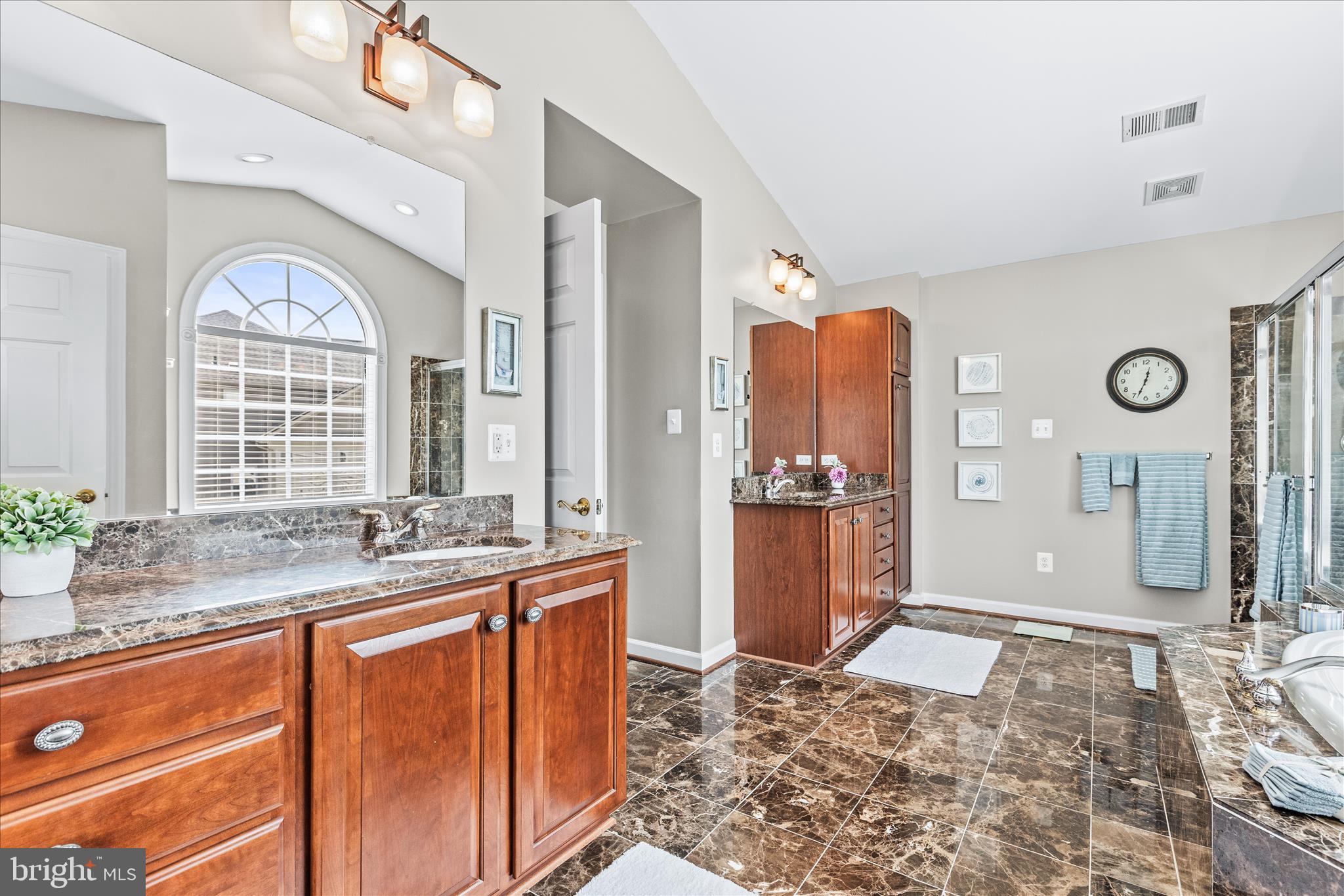 SUMMIT RIDGE - Residential