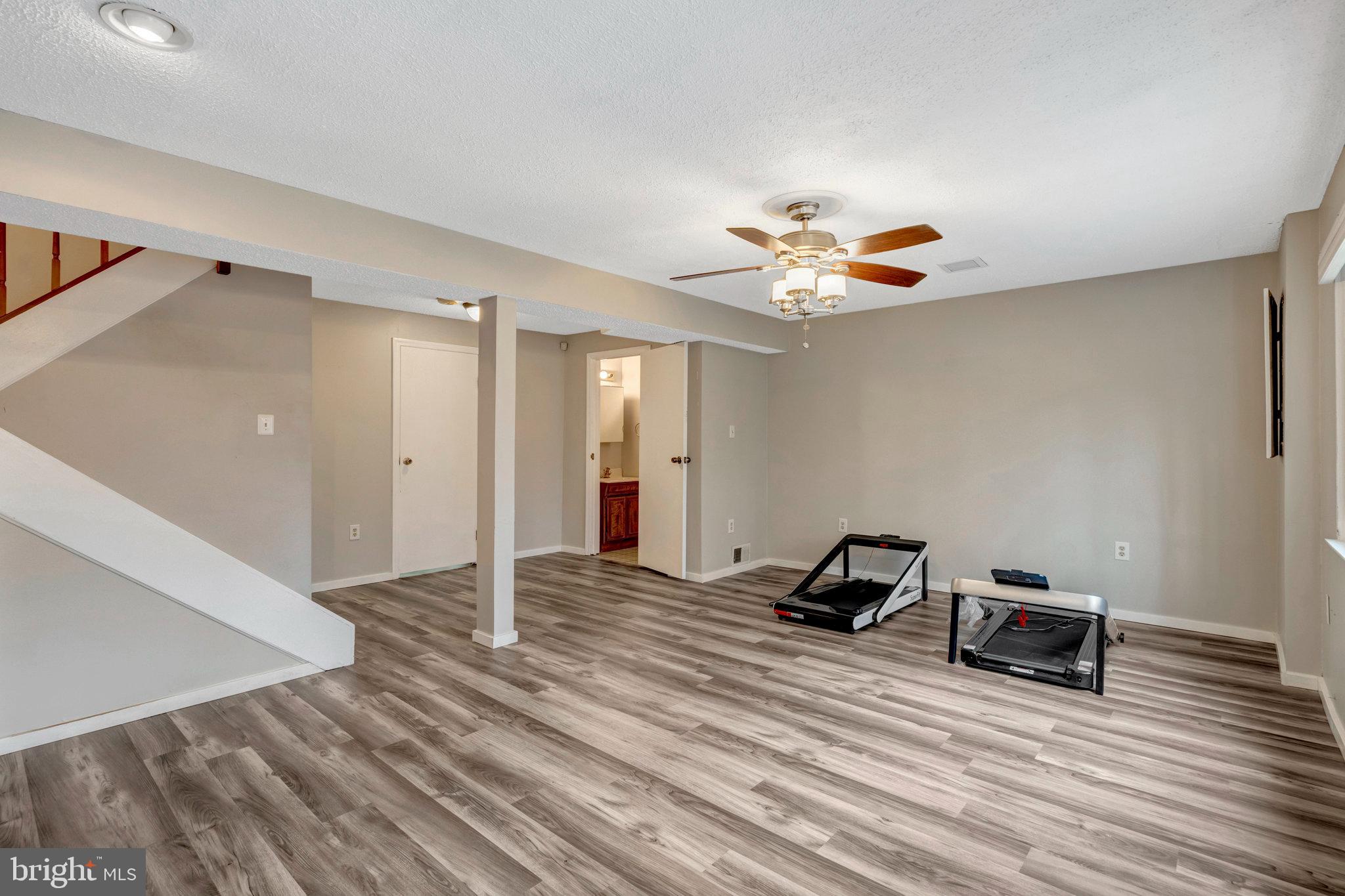 BURKE VILLAGE - Residential