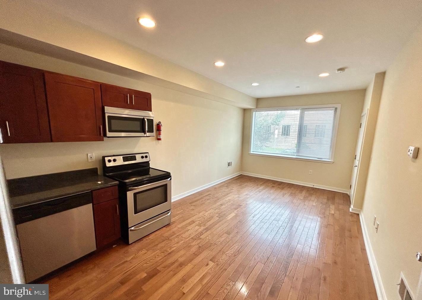 332 N 41ST STREET