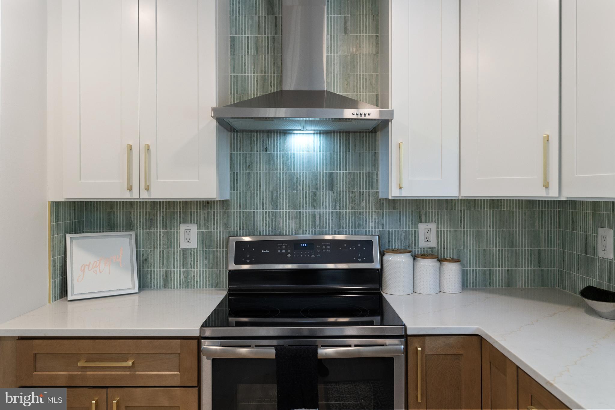 BURKE CENTRE - Residential