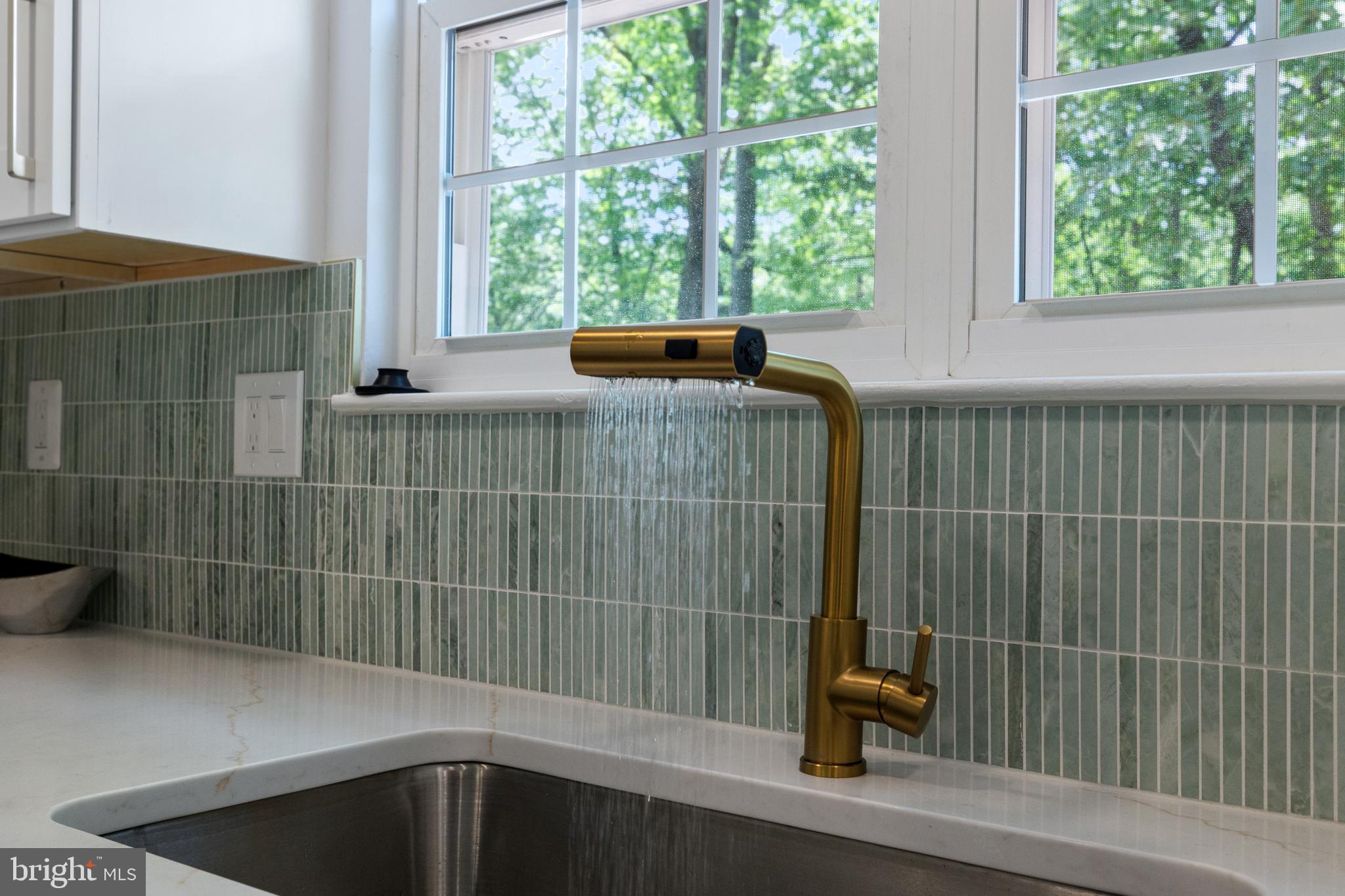 BURKE CENTRE - Residential