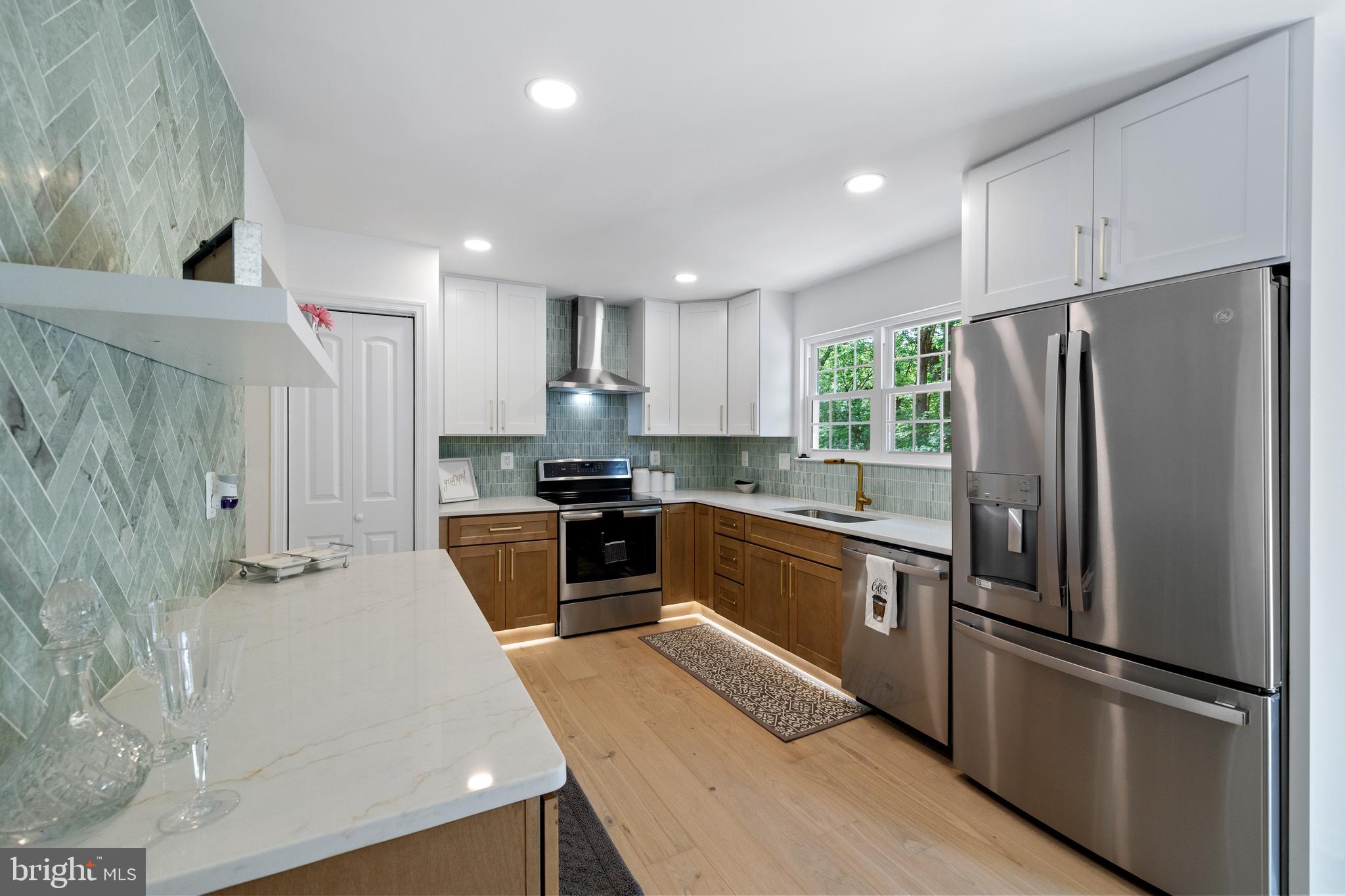 BURKE CENTRE - Residential