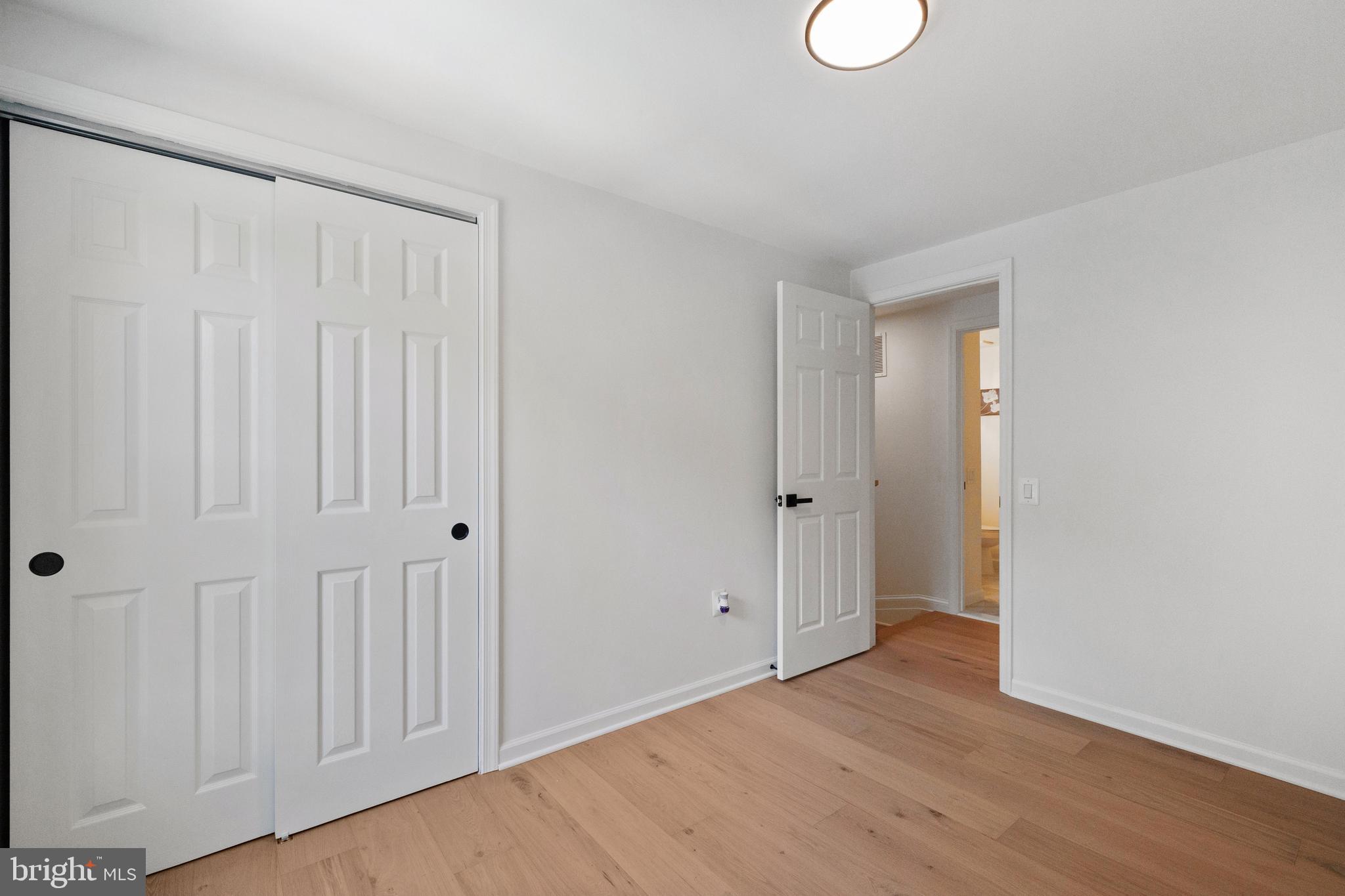 BURKE CENTRE - Residential