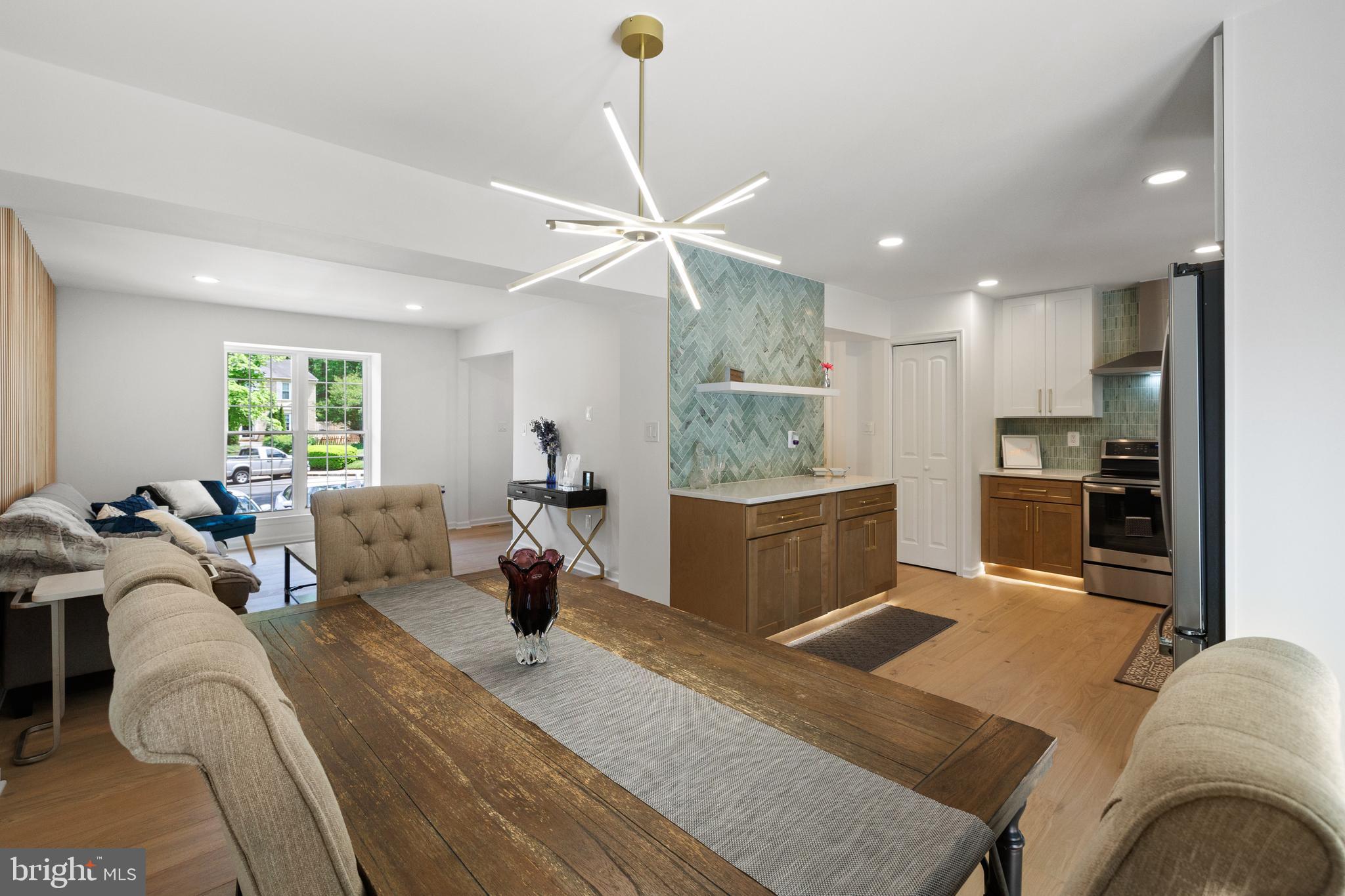 BURKE CENTRE - Residential