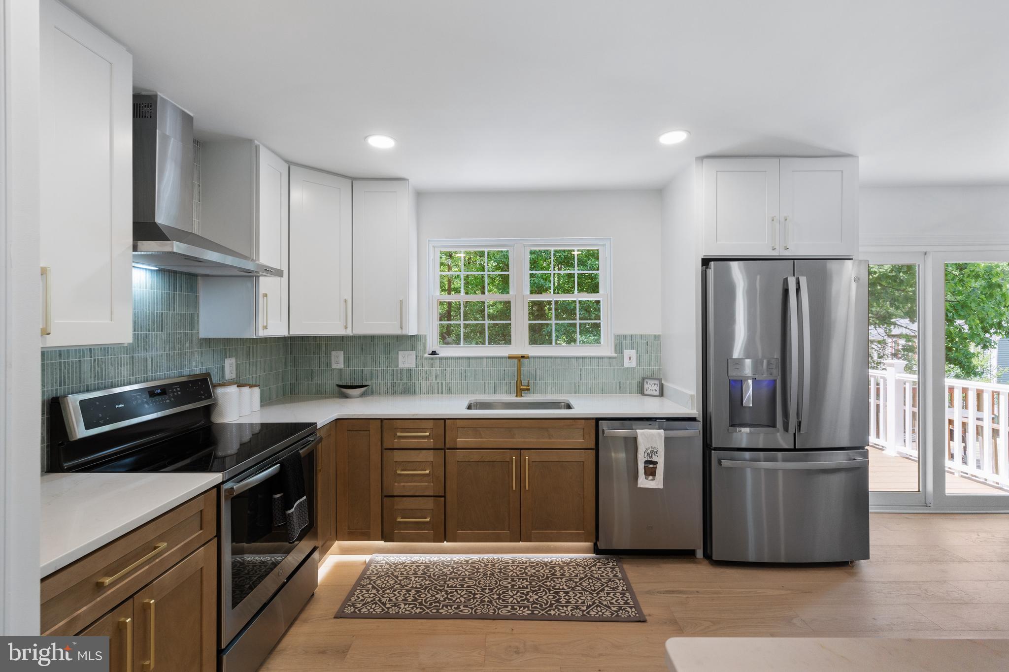 BURKE CENTRE - Residential