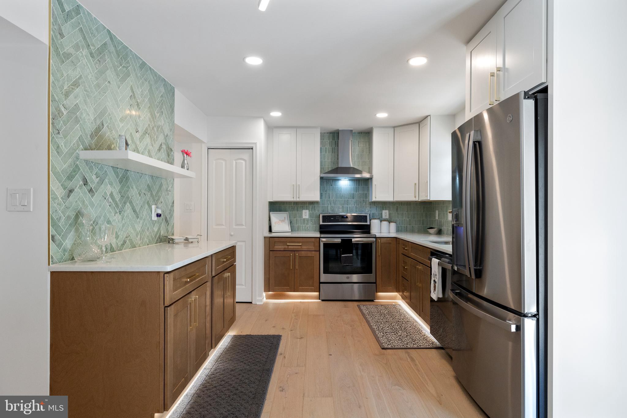 BURKE CENTRE - Residential