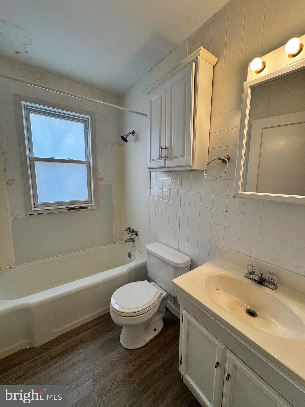 HAMILTON PARK - Residential