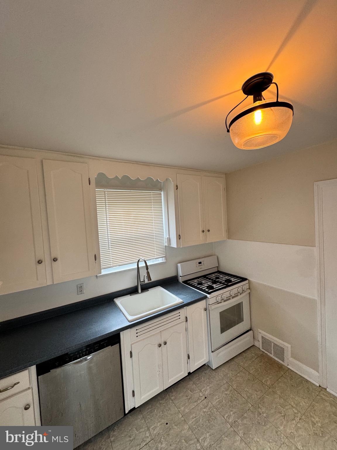 HAMILTON PARK - Residential