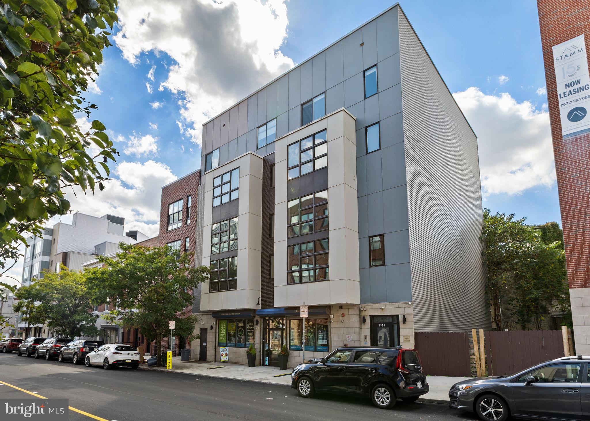 1526 RIDGE AVENUE 00 5