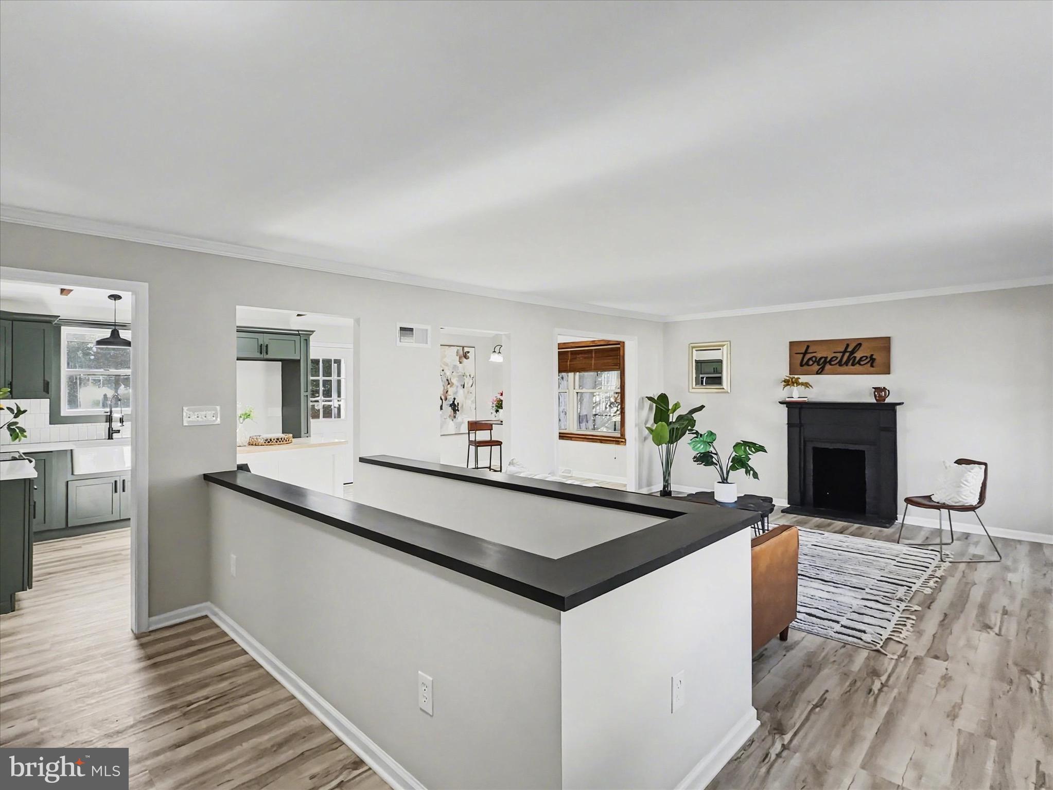 1629 YORKTOWNE DRIVE