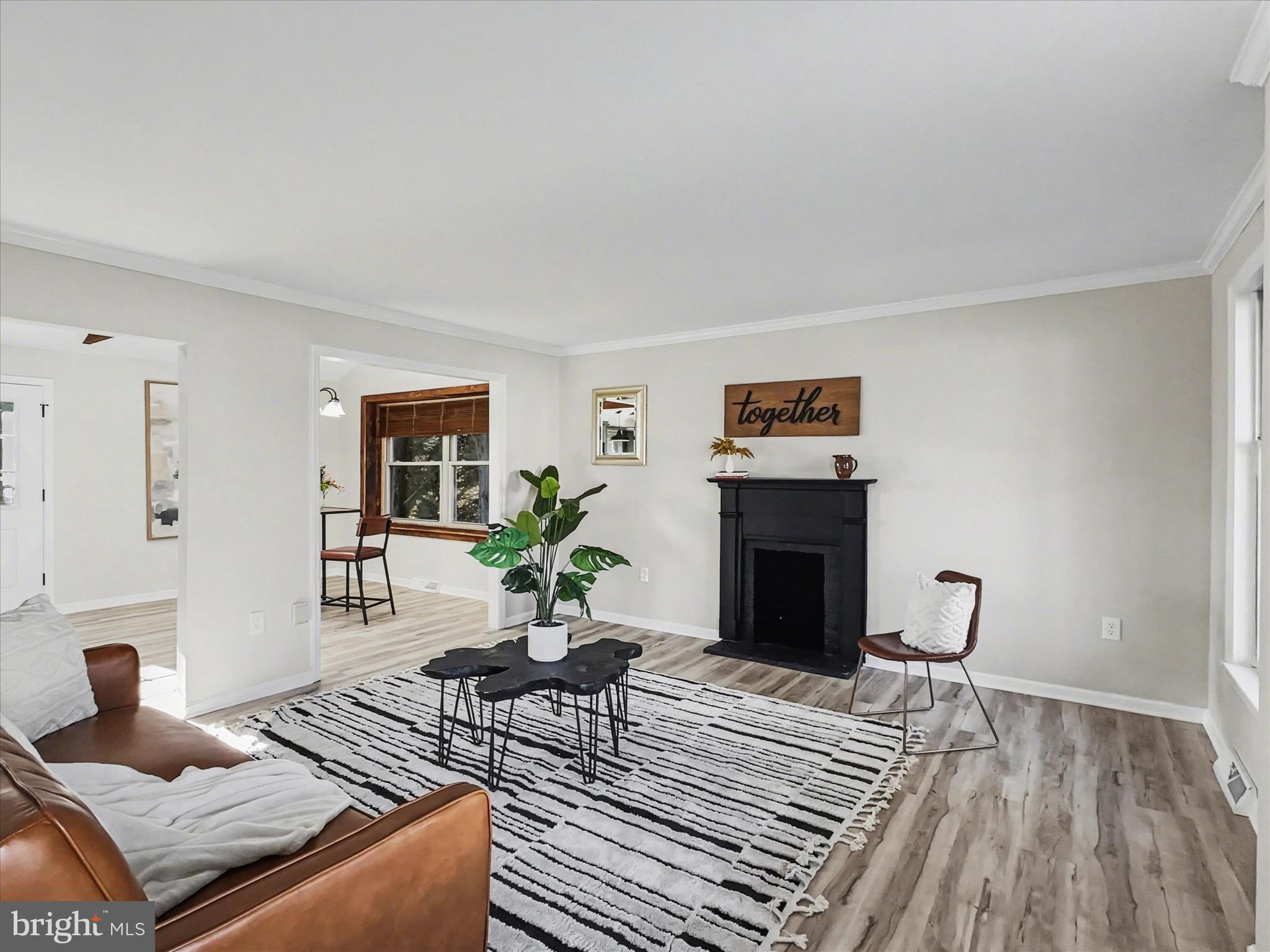 1629 YORKTOWNE DRIVE