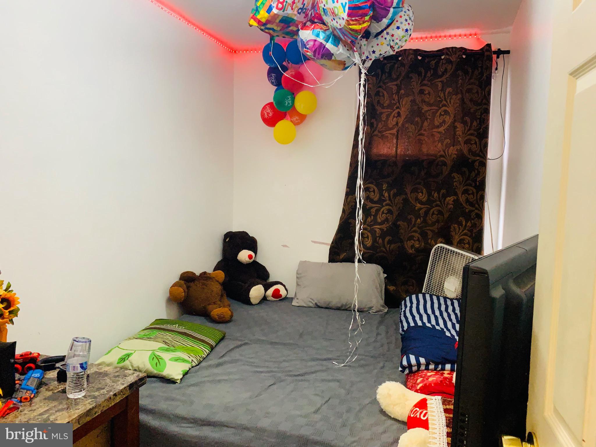 MAYFAIR - Residential