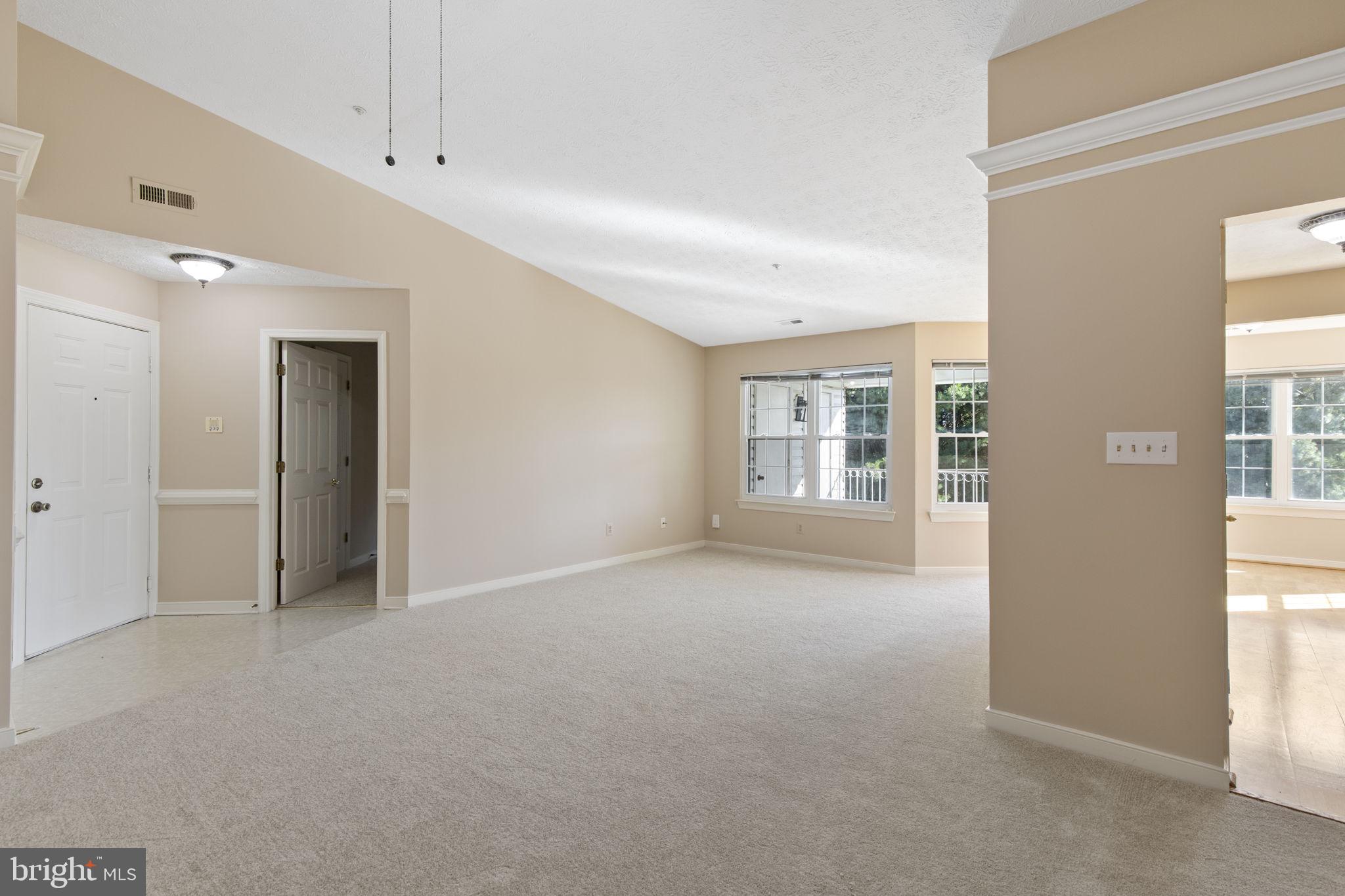COUNTRY WALK - Residential Lease