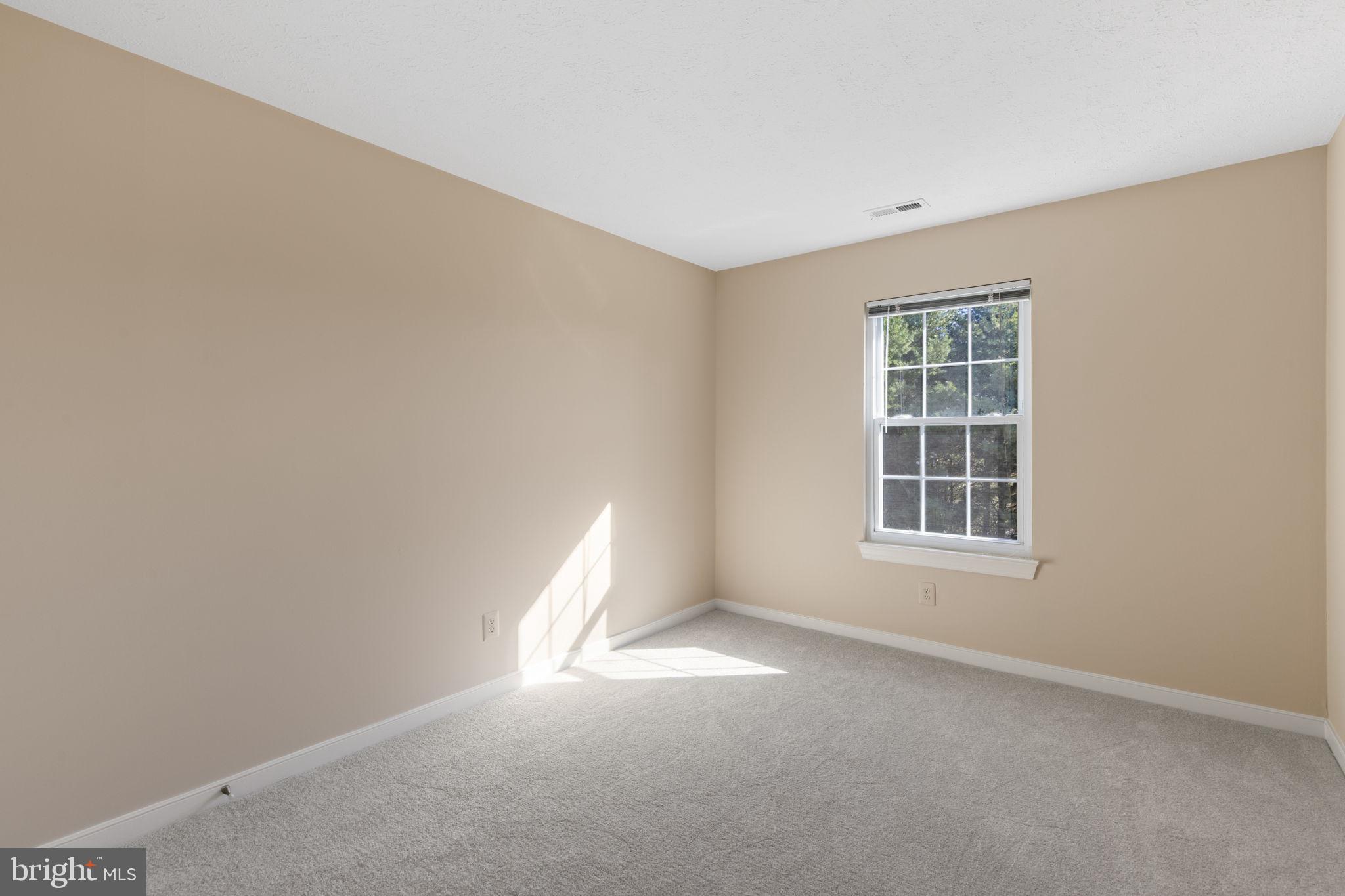 COUNTRY WALK - Residential Lease