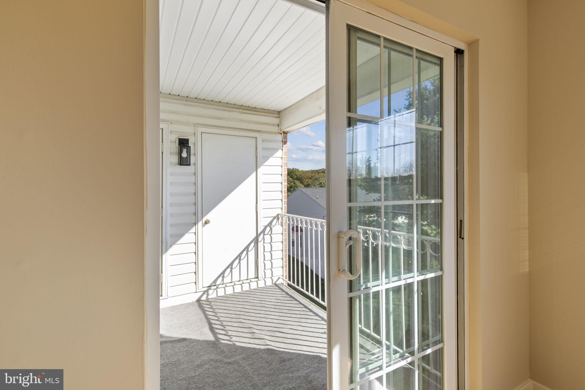COUNTRY WALK - Residential Lease