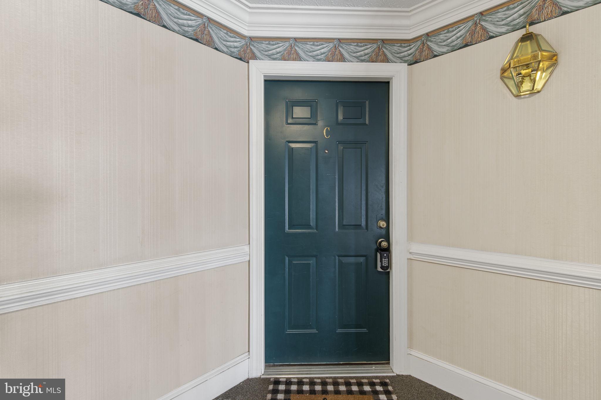 COUNTRY WALK - Residential Lease