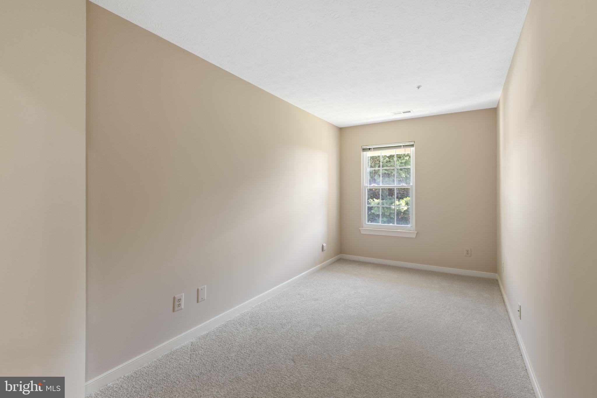 COUNTRY WALK - Residential Lease