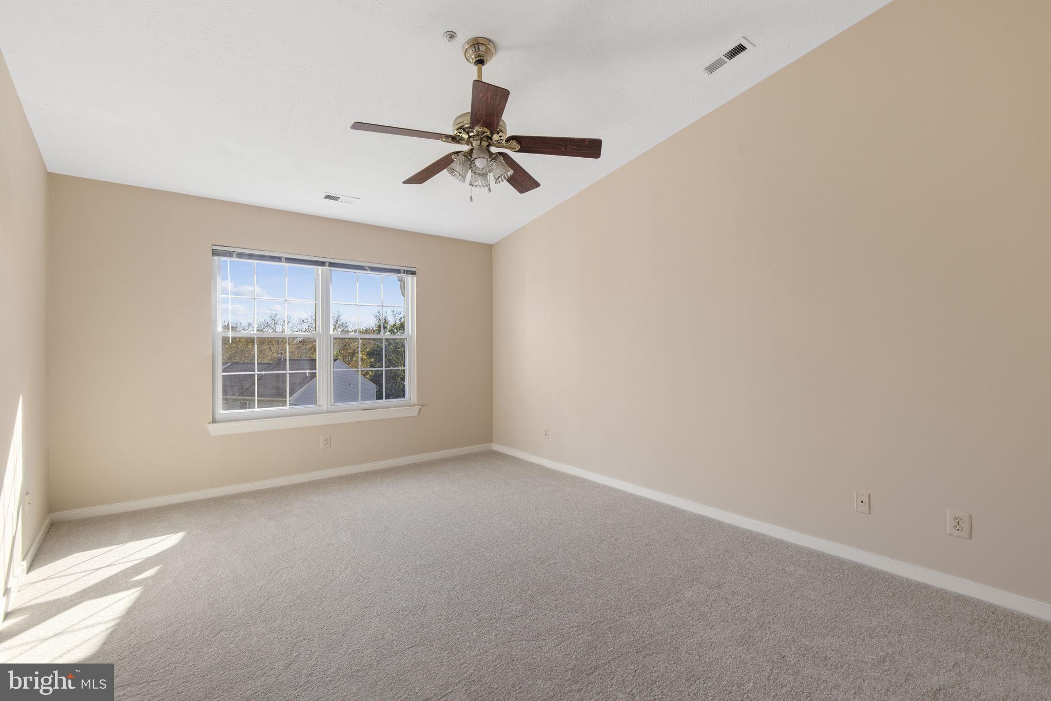 COUNTRY WALK - Residential Lease