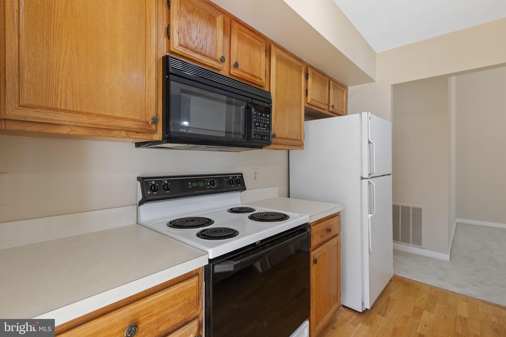 COUNTRY WALK - Residential Lease
