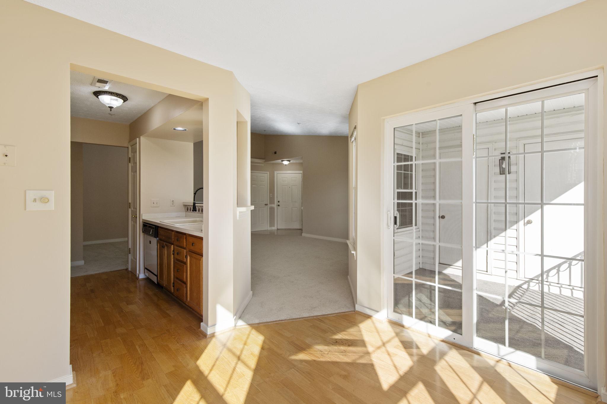 COUNTRY WALK - Residential Lease