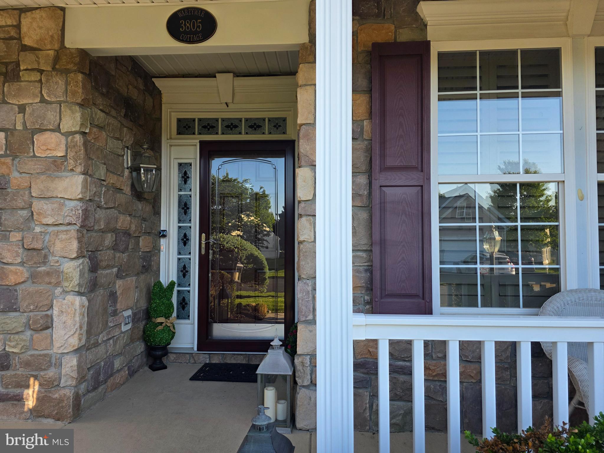 3805 BLOWING LEAF PLACE
