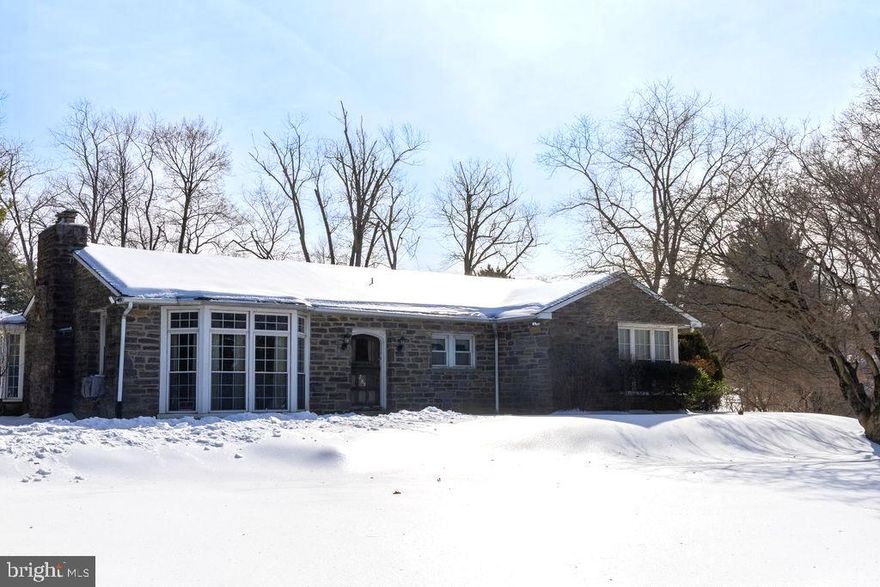 Highlights at a Glance Hardwood floors under the carpet ready to be uncovered. Bright kitchen with sunny bay windows and space for two ovens. Opportunity to add a second bathroom. Large basement ready to finish. Huge deck for outdoor living. Over an acre of land across from Gulph Mills Golf Club. Close to Conshohocken and minutes from the King of Prussia Mall.



Imagine coming home to space inside and out while still being near everything. Natural light fills the home through oversized windows. Hardwood floors are waiting beneath the carpet, making it an easy way to add instant value. The bright kitchen and bay window nook create a warm place to gather, and the two oven setup makes hosting simple. The full lower level mirrors the home above and is ready to become a playroom, office, gym, or entertainment space. The oversized deck extends your living space outdoors, overlooking a yard with endless possibilities. This is a solid home with great bones, perfect for someone who wants to customize to their taste or a first time buyer ready to build equity over time. Space, light, potential, and location all in one.