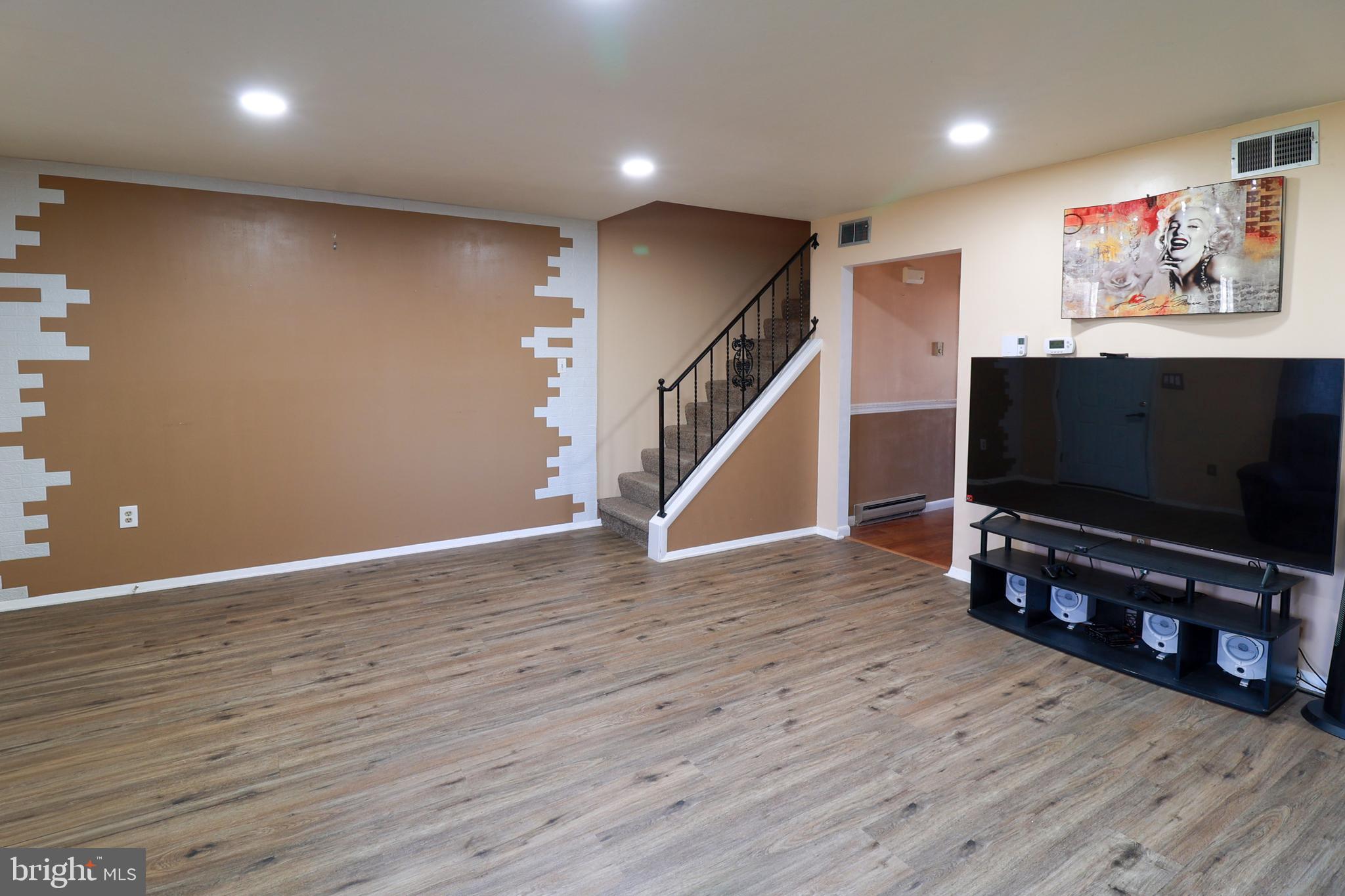 SALEM PARK - Residential