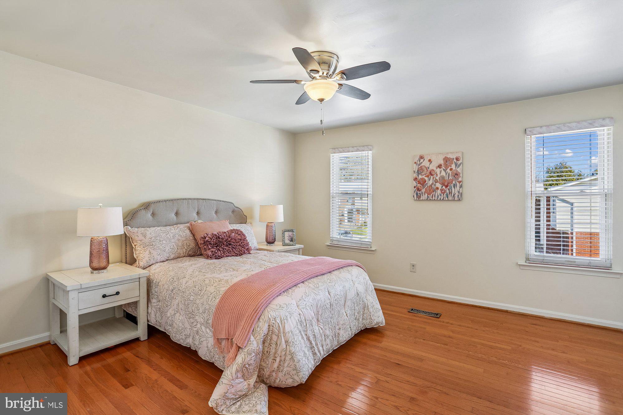 AUTUMN WALK - Residential