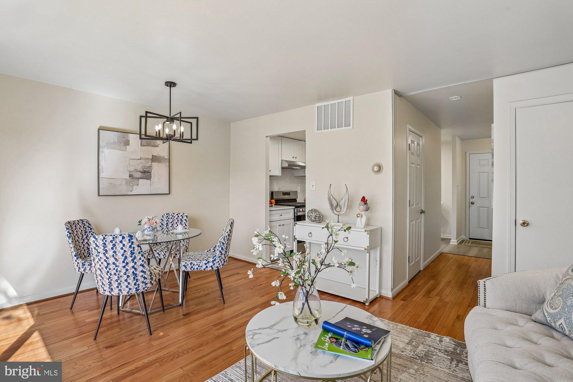 AUTUMN WALK - Residential