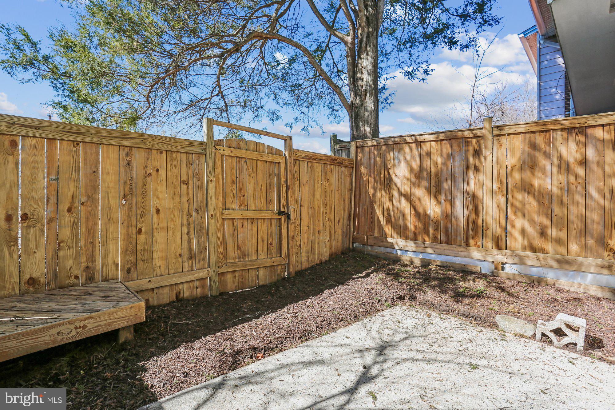 AUTUMN WALK - Residential