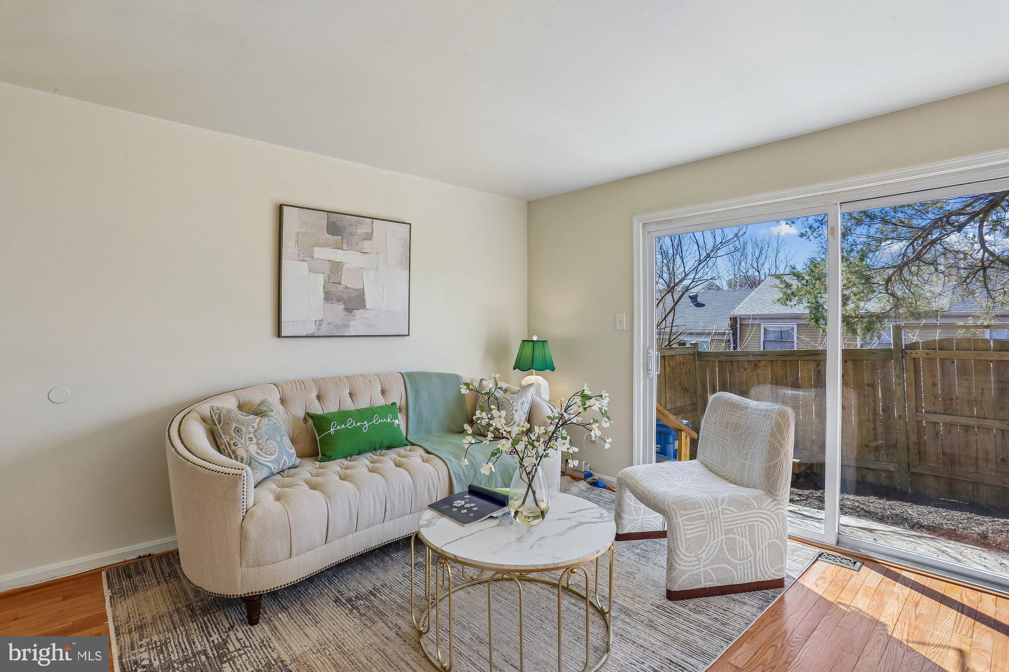 AUTUMN WALK - Residential