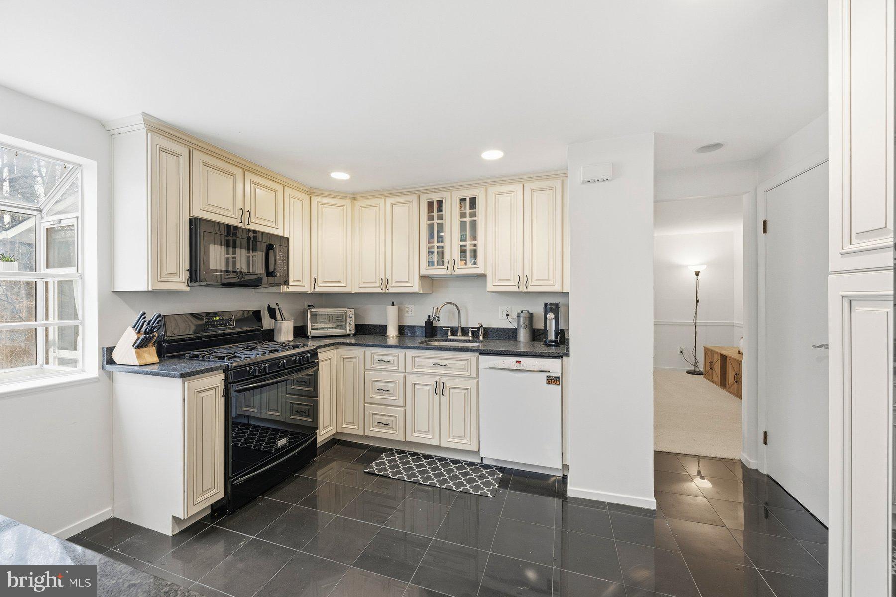 HARPERS CHOICE - Residential