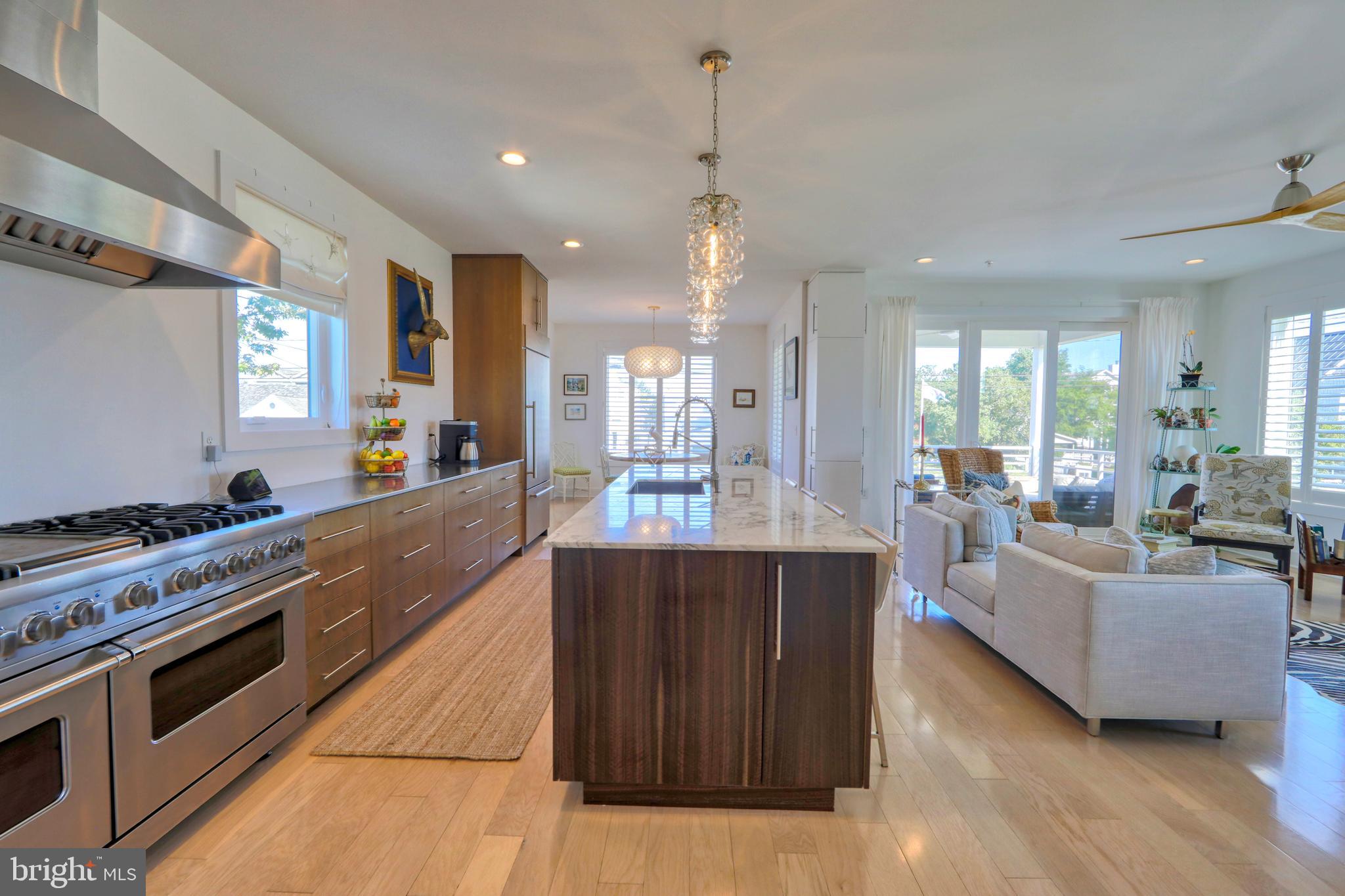 LEWES BEACH - Commercial Sale