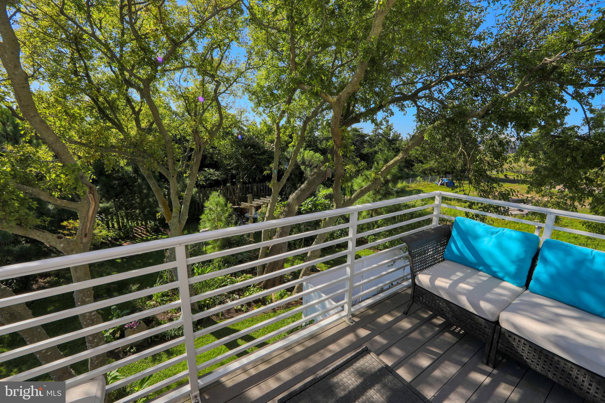 LEWES BEACH - Commercial Sale