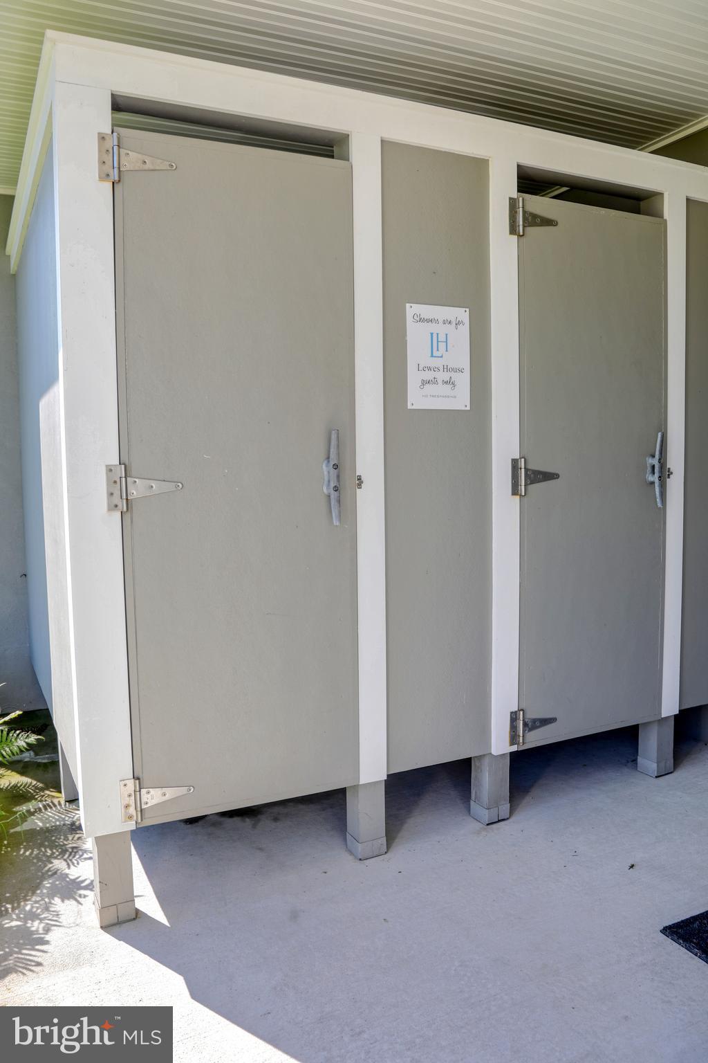 LEWES BEACH - Commercial Sale