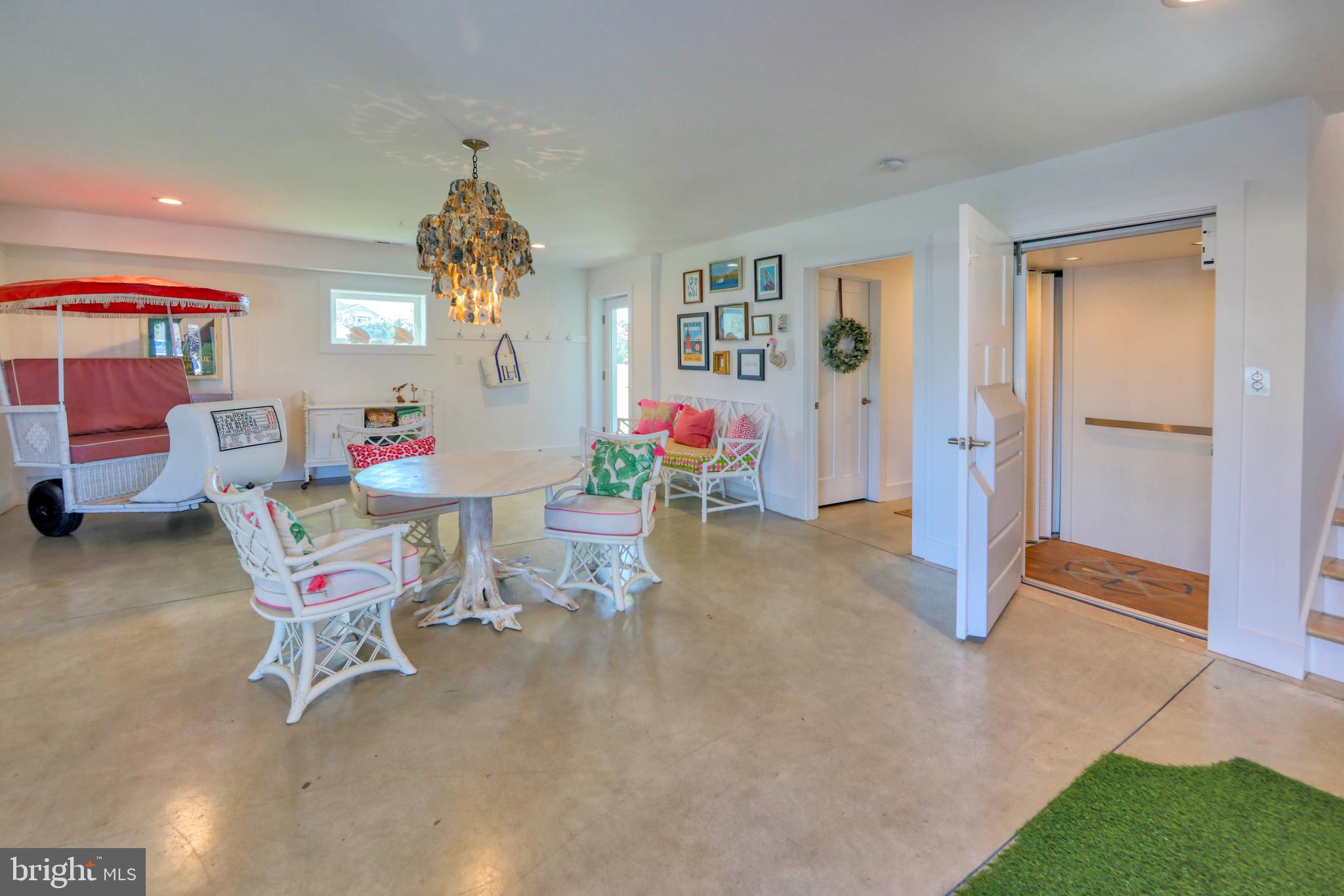 LEWES BEACH - Commercial Sale