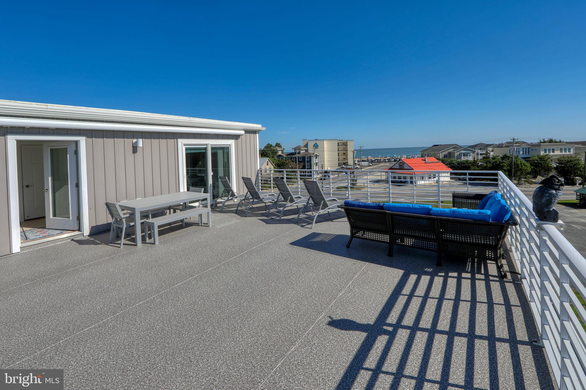 LEWES BEACH - Commercial Sale