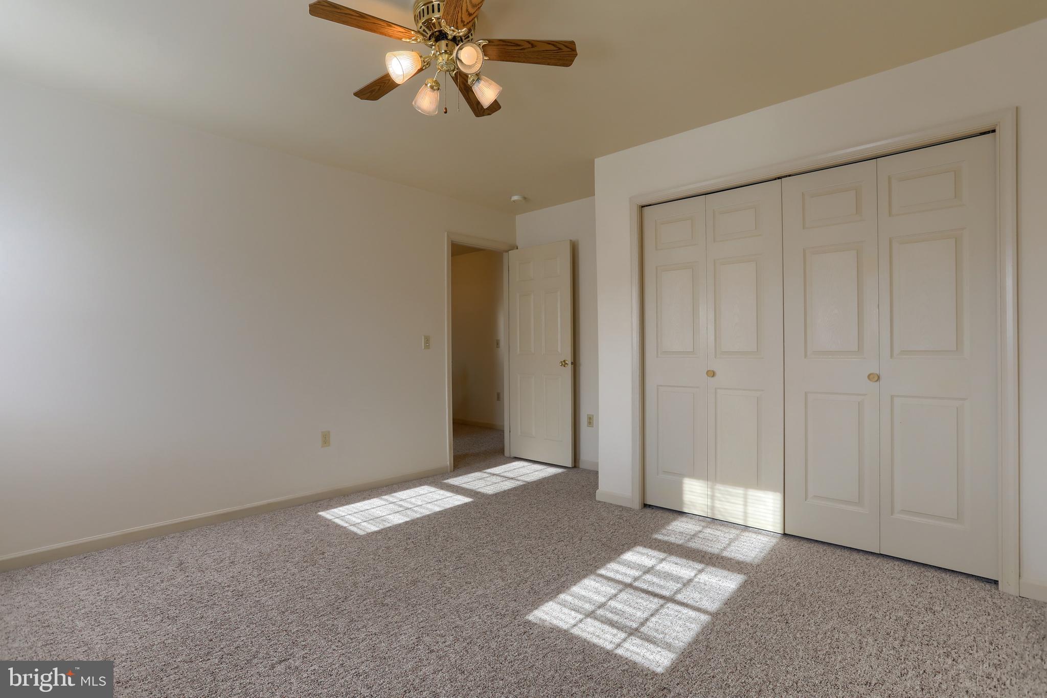 OAK HILLS - Residential