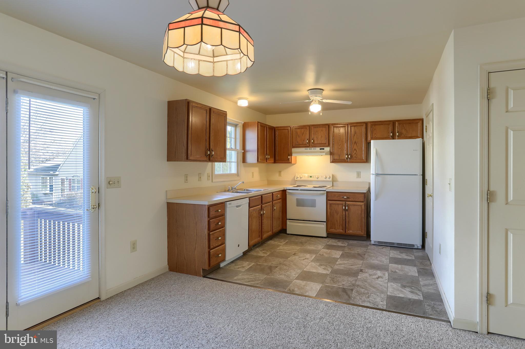 OAK HILLS - Residential