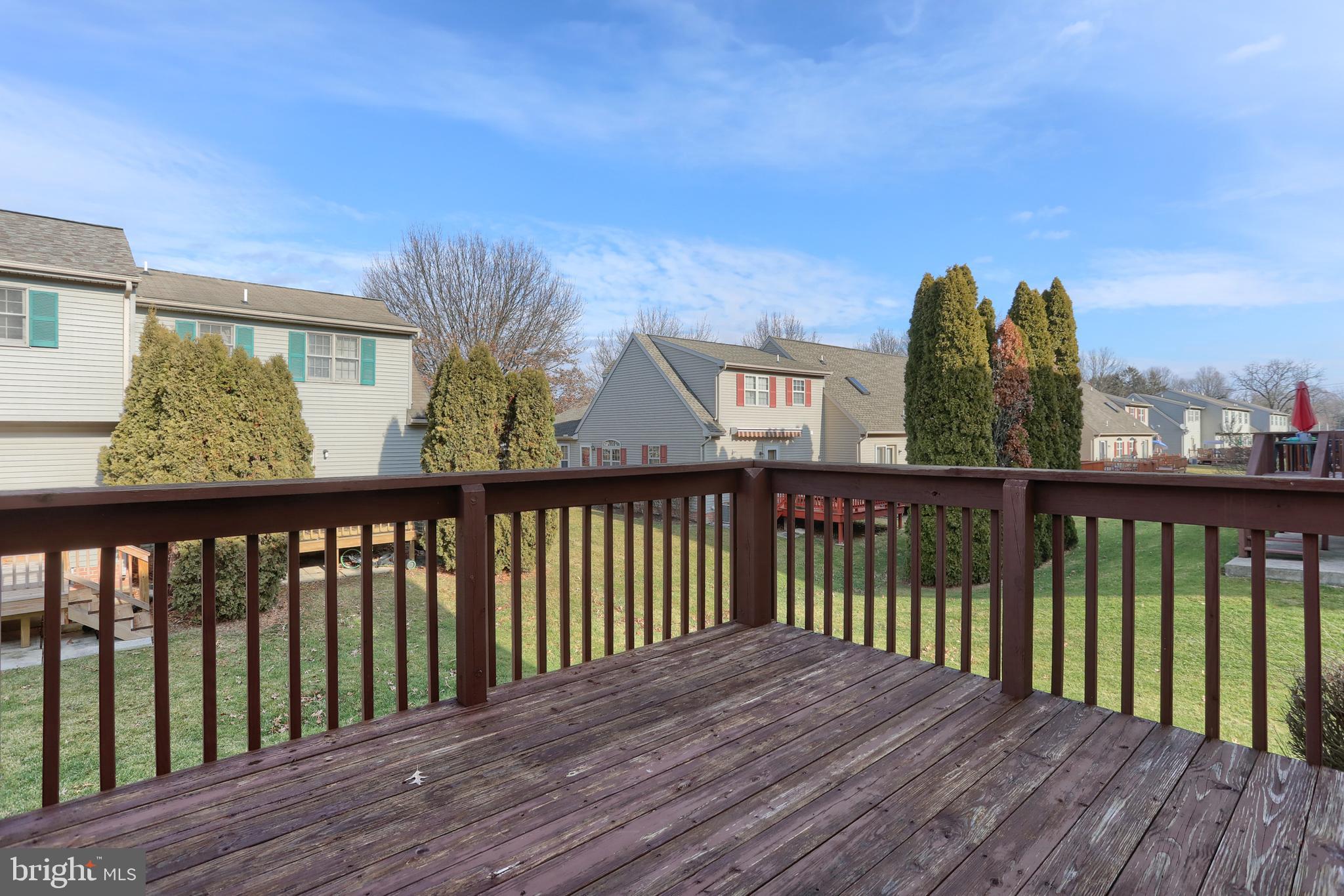 OAK HILLS - Residential