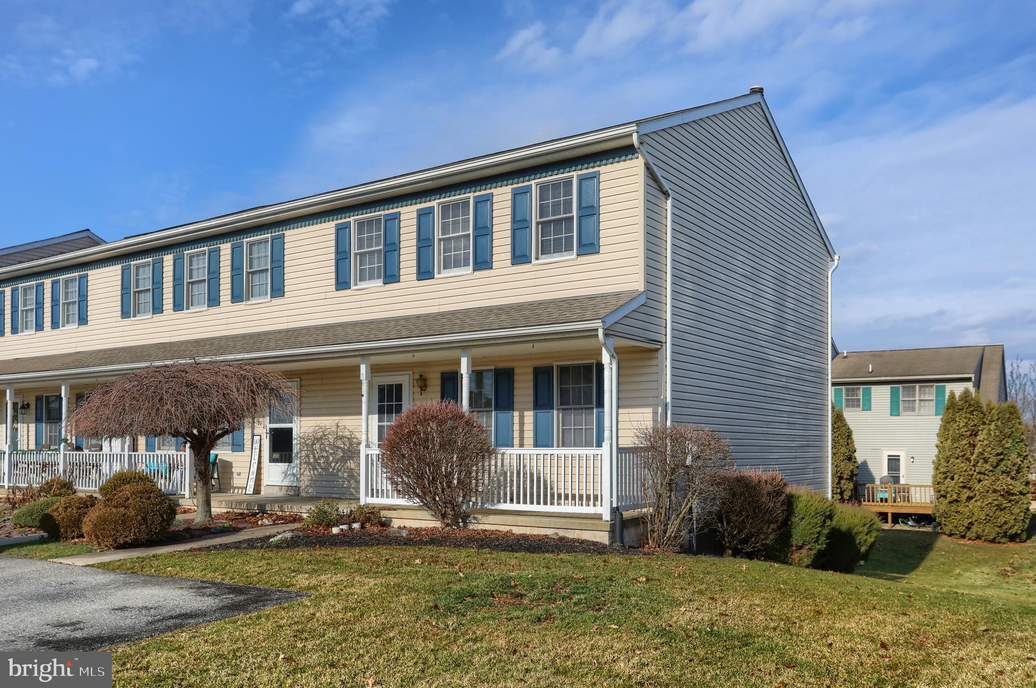 OAK HILLS - Residential