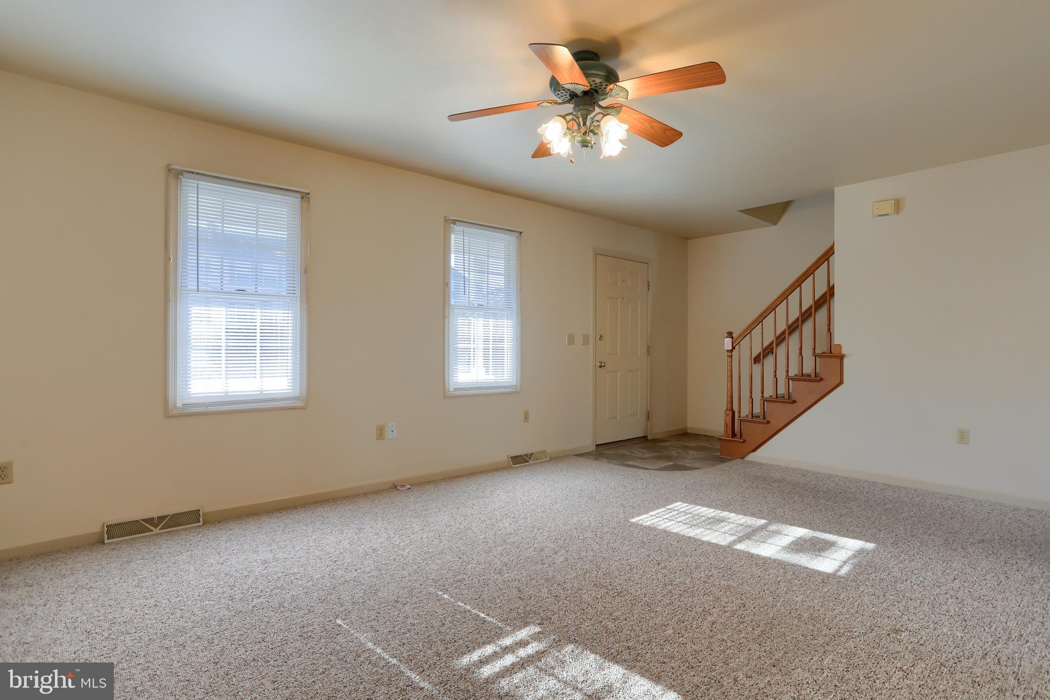 OAK HILLS - Residential